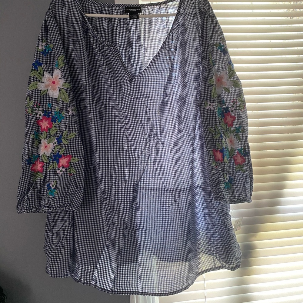 Plus size floral top